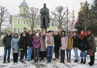 Студенты вместе с известными музыкантами возложили цветы к памятнику С.В.Рахманинову